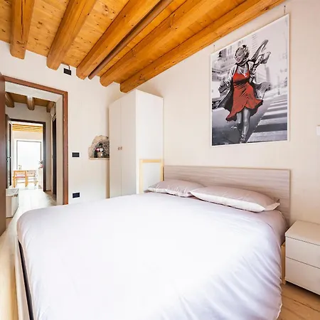 Porta Della Muda Apartament Vittorio Veneto