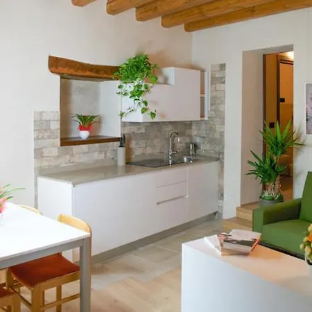 Porta Della Muda Apartament Vittorio Veneto