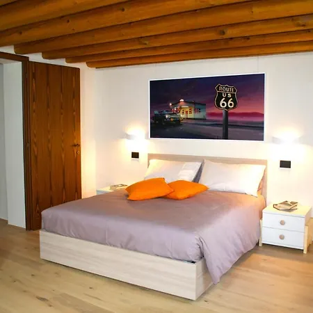 Porta Della Muda Apartment *